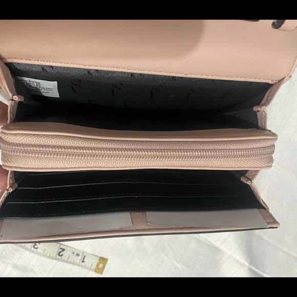 Simply Vera VW removable strap bag - Picture 7 of 7